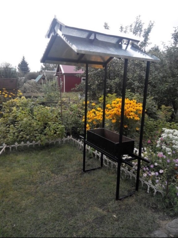 Крыша над мангалом своими руками фото Крыша над мангалом своими руками фото